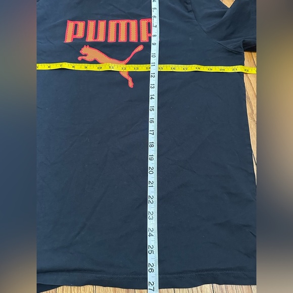 Puma Men's Tee in Black with Vibrant Red Logo - Picture 4 of 5